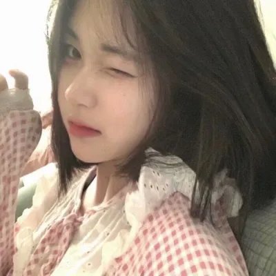 公园里的女孩